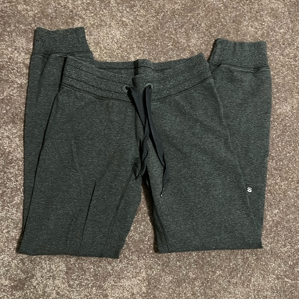 Lululemon grey sweatpants joggers vintage size 4